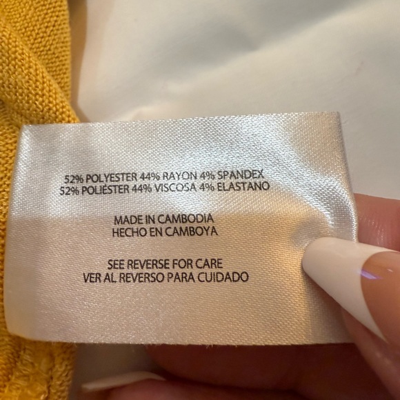 Orvis Golden Yellow Sleeveless Top Size Medium - Picture 3 of 7